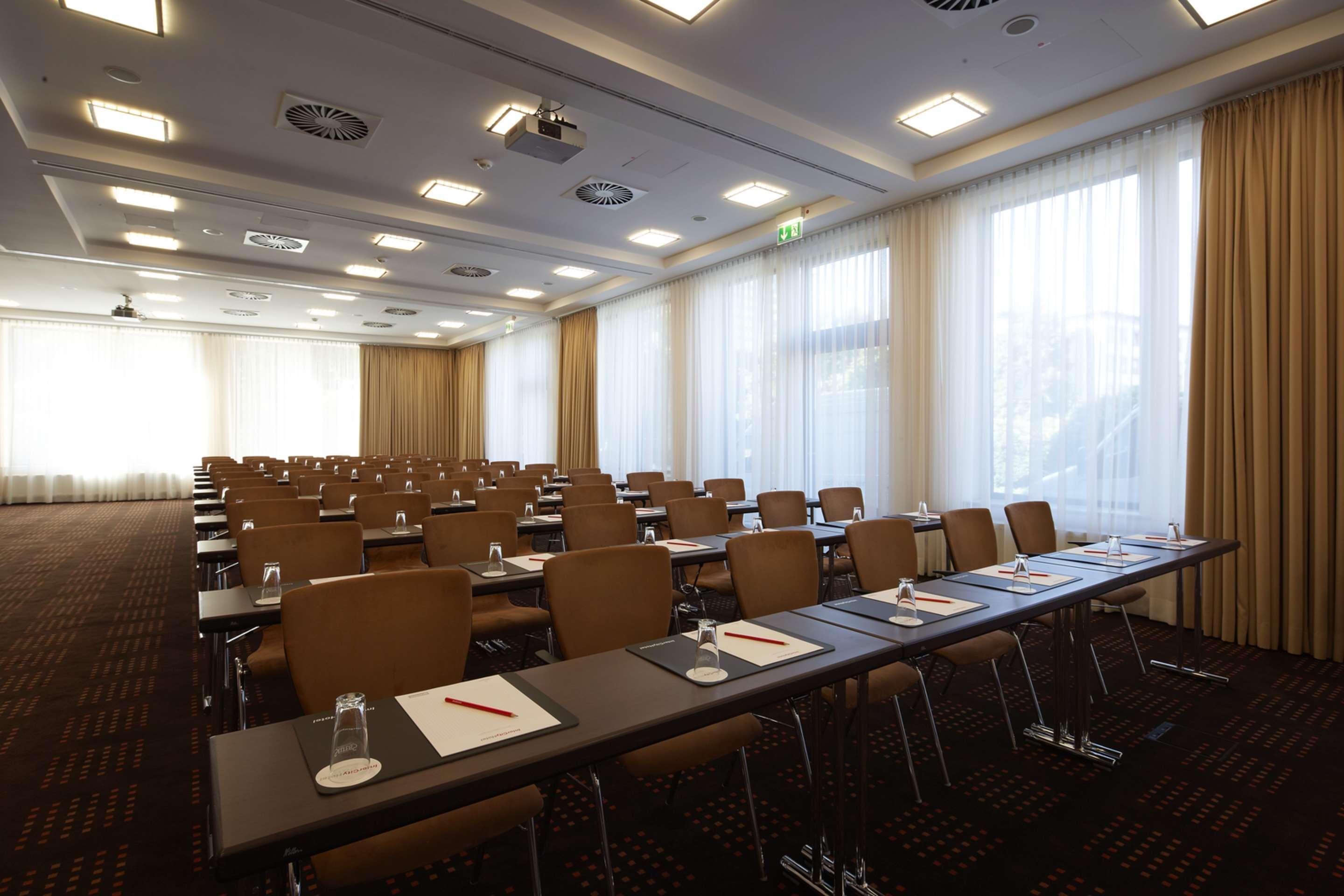 Intercityhotel Essen Exterior photo
