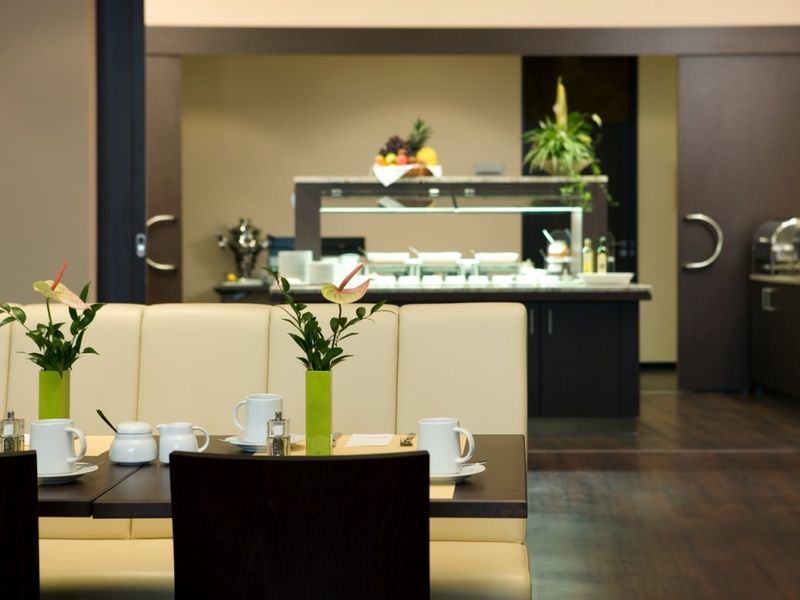 Intercityhotel Essen Exterior photo
